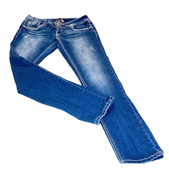 Jade Jeans 7/8 distressed in like new condition - Picture 2 of 10